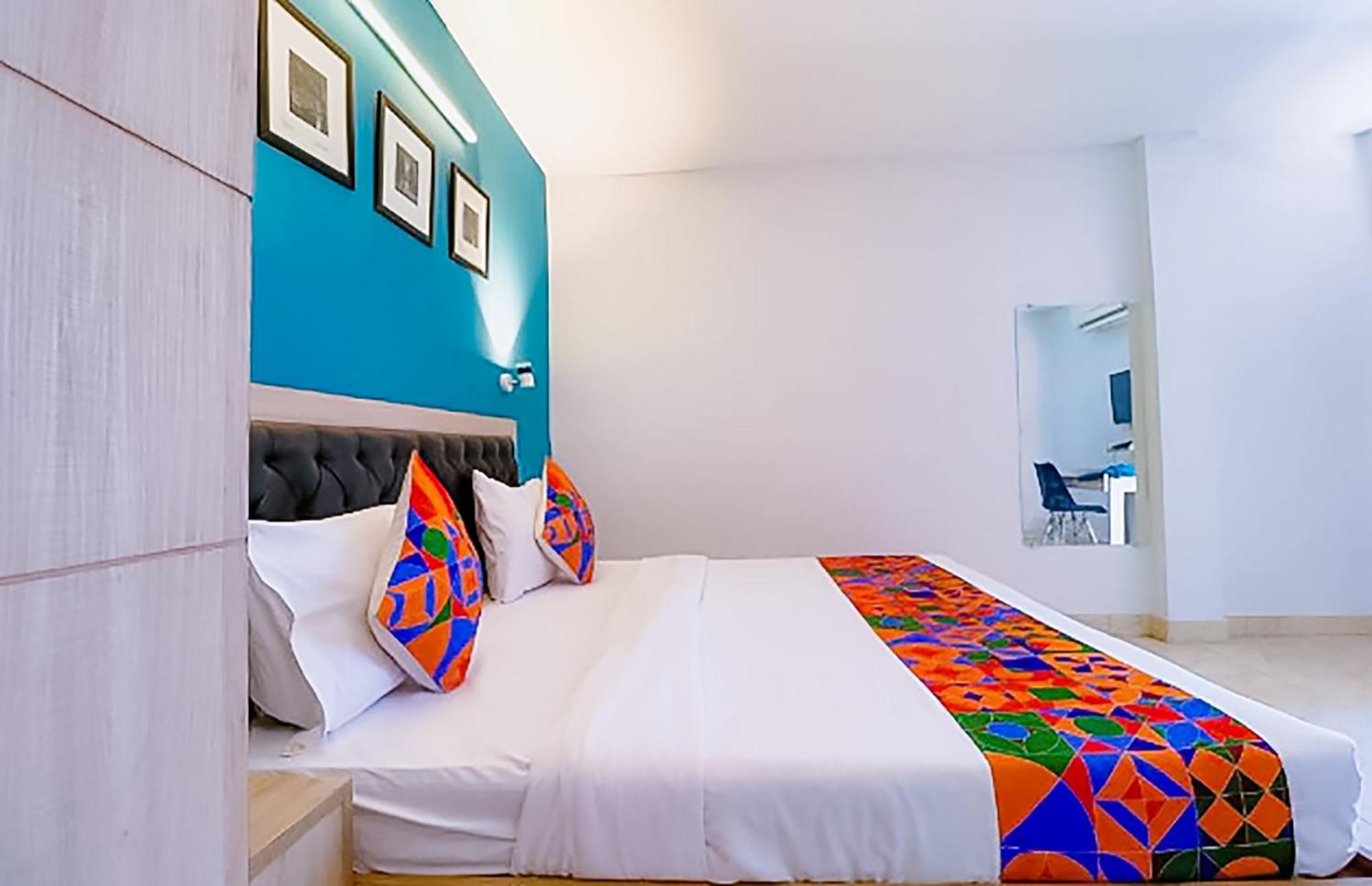 The Royal Hotel 3*